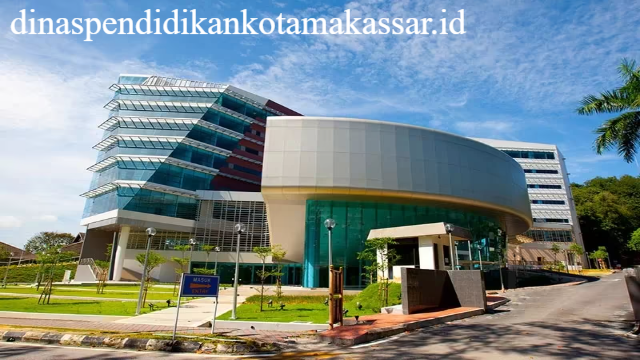 Keunggulan Akademik dan Sejarah Gemilang Universiti Malaya